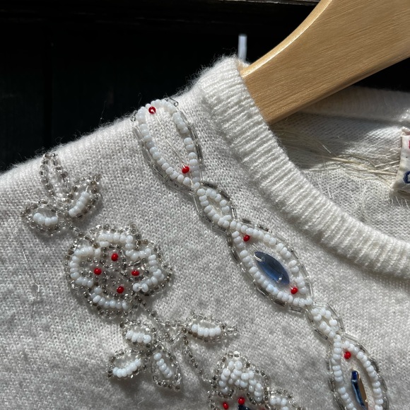 Sweet 50s bejeweled sweater with flaws - Picture 5 of 6